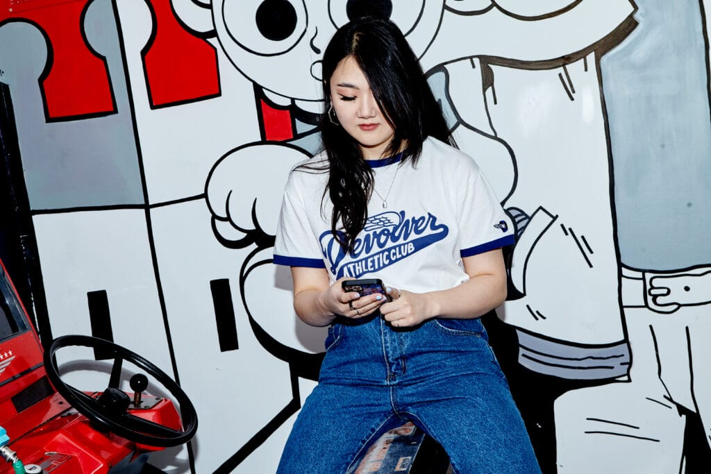 Devolver anuncia una línea de ropa: Con Devolver Athletic Club lo gamer y lo hipster no van reñidos