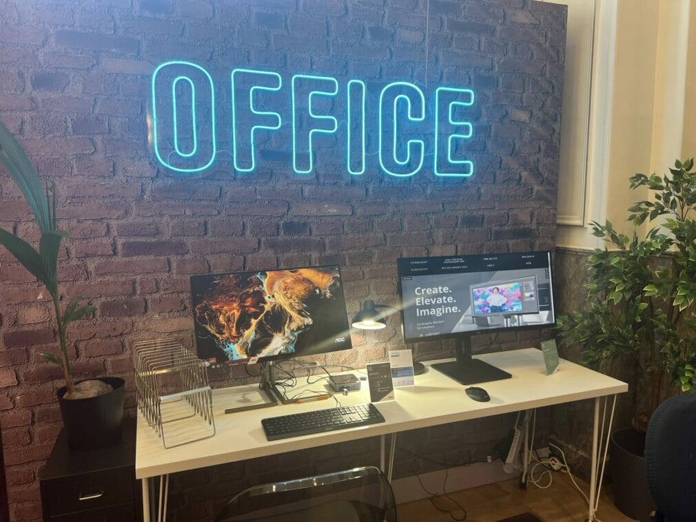 AOC Y PHILIPS MMD PRESENTAN SUS NOVEDADES Y COMPARTEN SU VISIÓN PARA 2024 AOC Y PHILIPS MMD PRESENTAN SUS NOVEDADES Y COMPARTEN SU VISIÓN PARA 2024